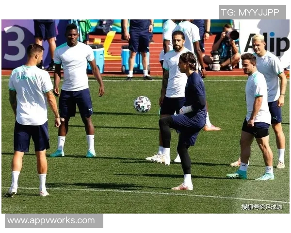 马赛与圣伊天激战在即球迷期待精彩对决与历史交锋